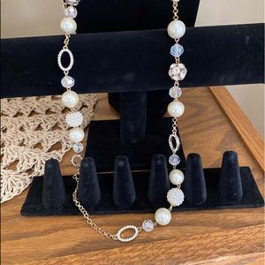 LUXURY PEARL, CRYSTAL & RHINESTONE BEADED NECKLACE BY DILLARDS❤️